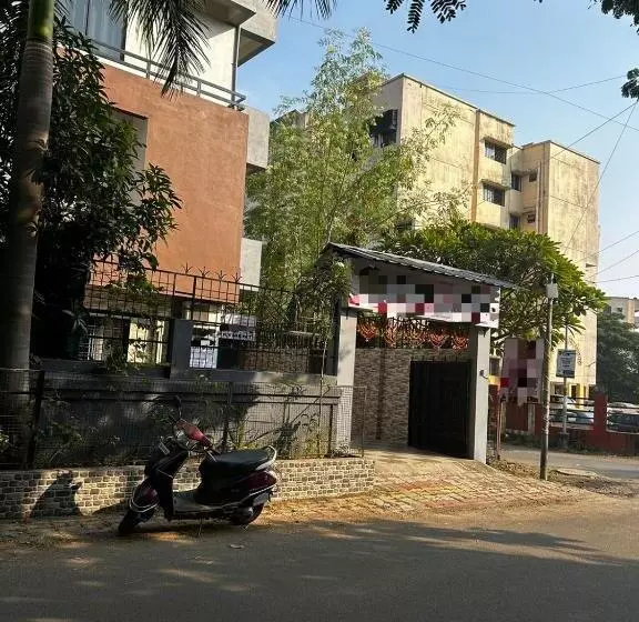ホテル Chandrajyoti Villa 1