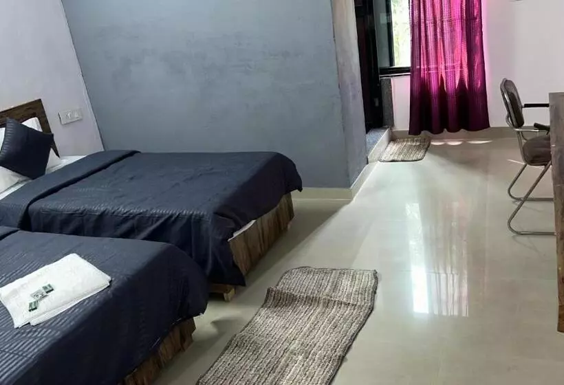 ホテル Chandrajyoti Villa 1