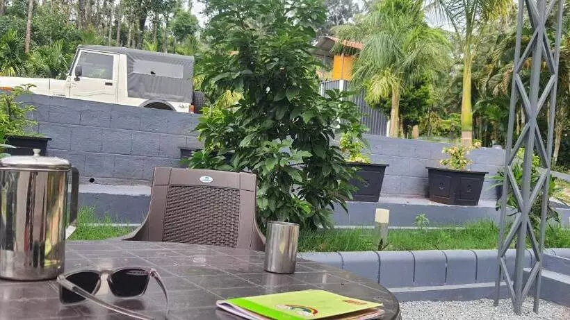 ホテル Drushya Plantation Farm Stay Chikmagalur