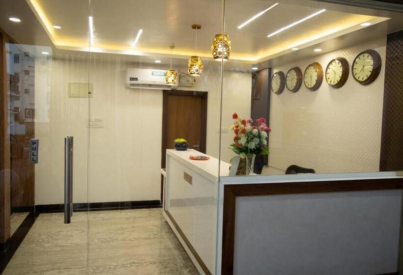 فندق Grand Villa