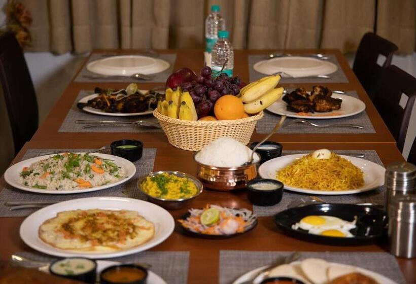 فندق Grand Villa