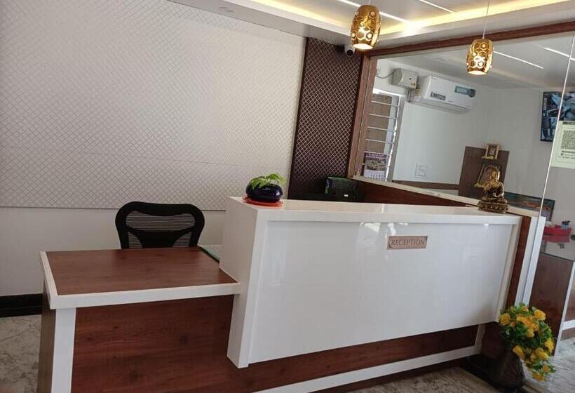 فندق Grand Villa