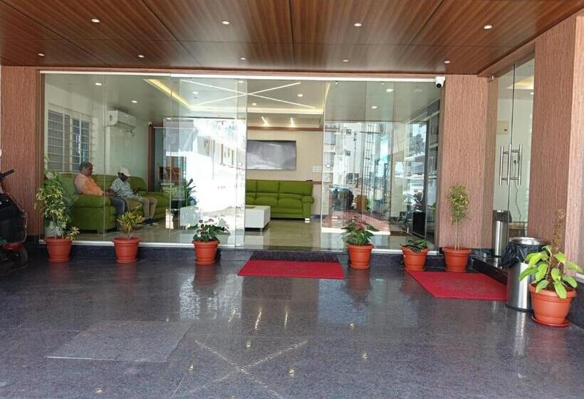 فندق Grand Villa