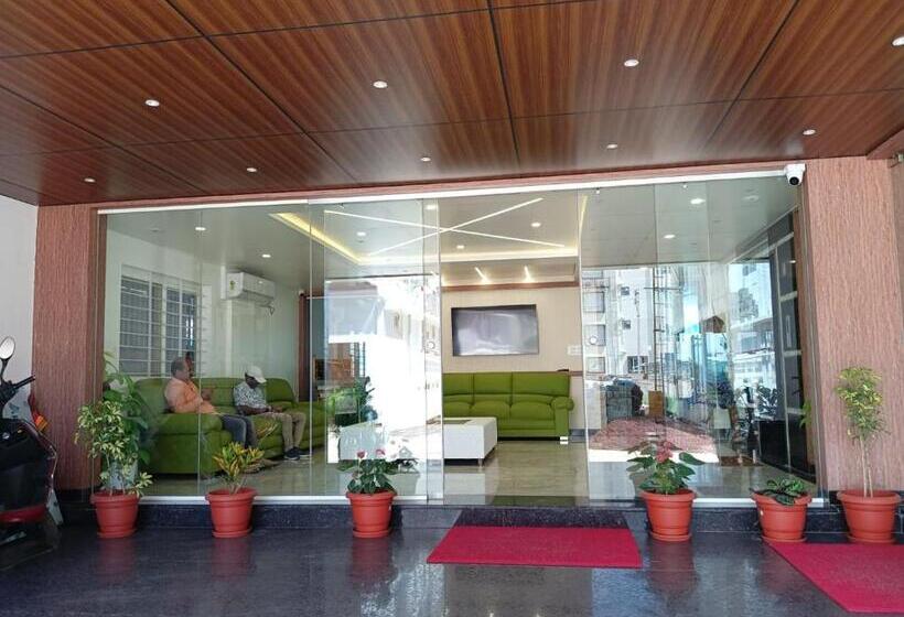 فندق Grand Villa