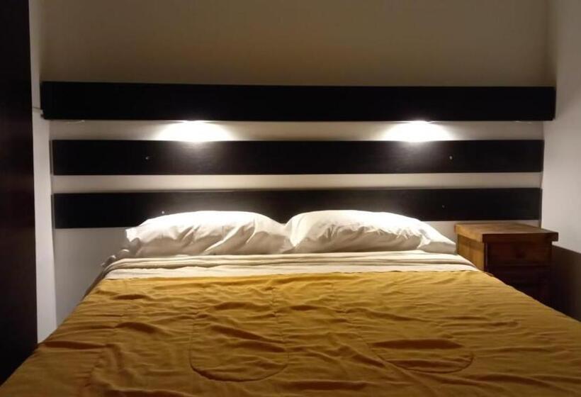 Отель Hostel Los Andes