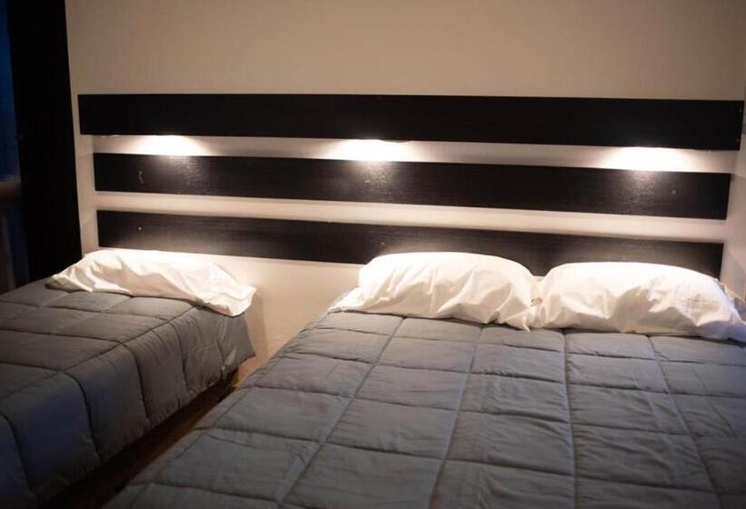 Отель Hostel Los Andes