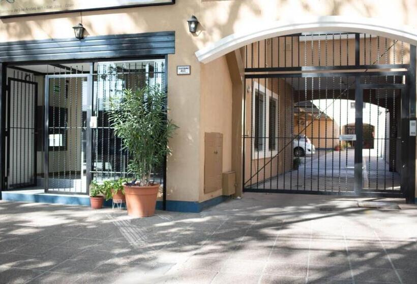 Отель Hostel Los Andes