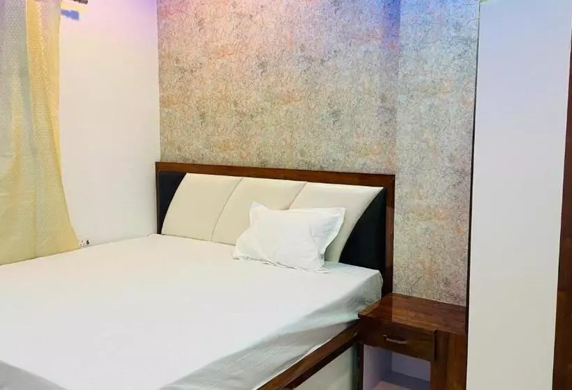Hotelli Oyo Uday Grand