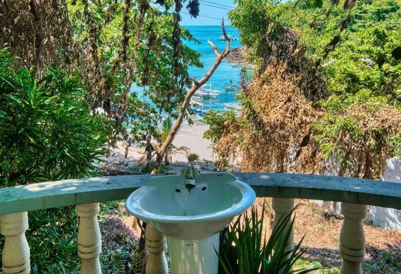 ホテル Pilar Pilapil Beach Resort