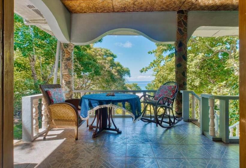 ホテル Pilar Pilapil Beach Resort