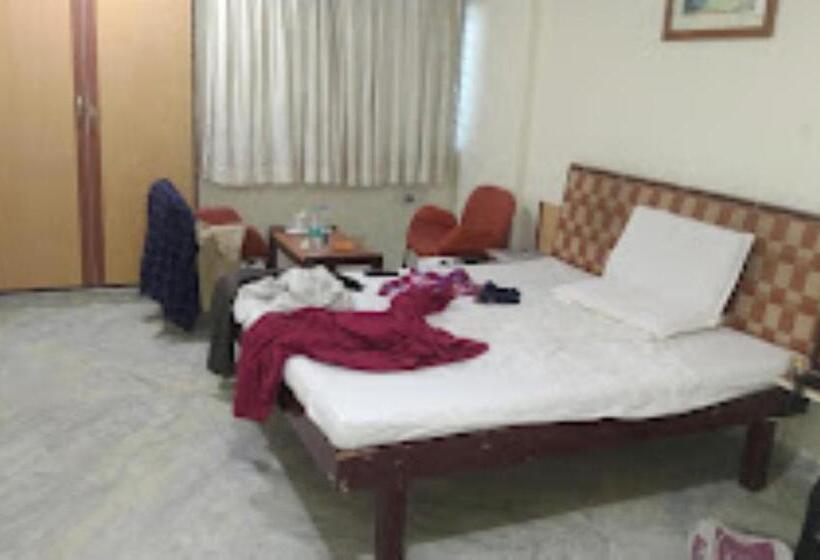 فندق Rahi Inn, Vadodara