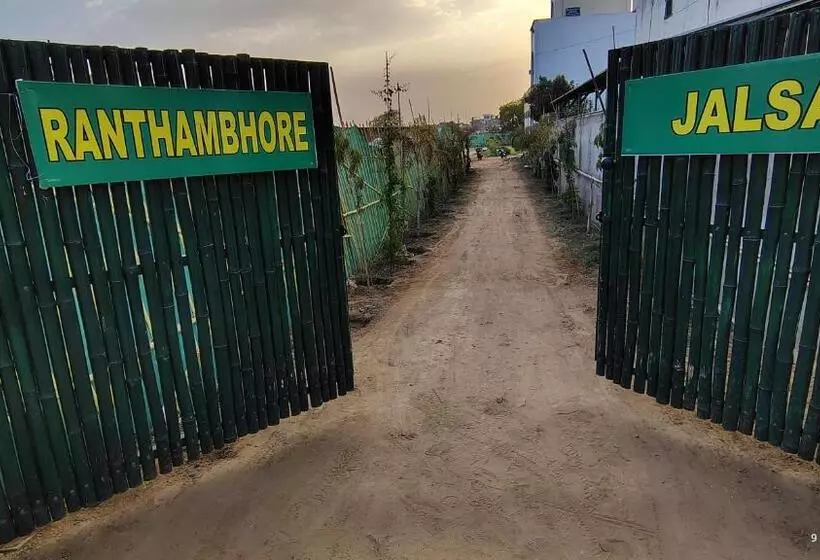 Hotelli Ranthambhore Jalsa