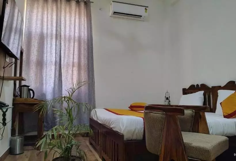 Hotelli Ranthambhore Jalsa