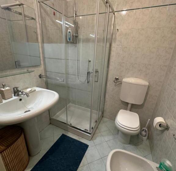 پانسیون Asaproom Modena Centro