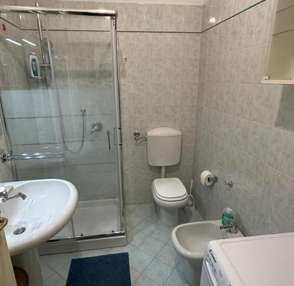 پانسیون Asaproom Modena Centro