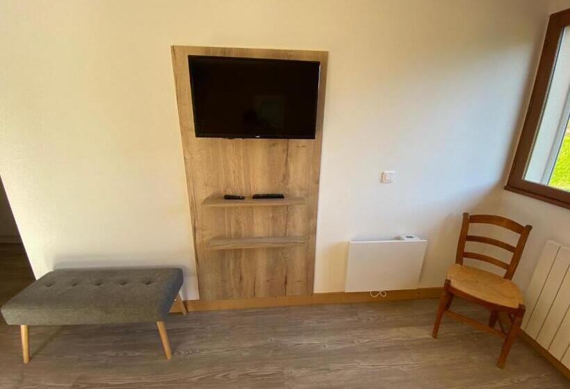 펜션 Chambre De La Tournette