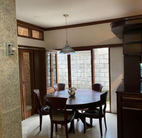 پانسیون Guesthouse Griya Caraka 47