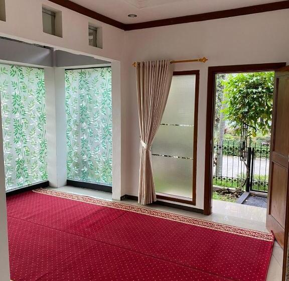 پانسیون Guesthouse Griya Caraka 47