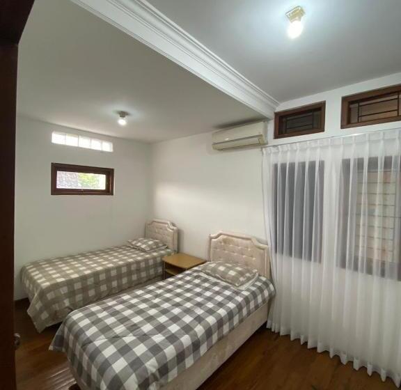 پانسیون Guesthouse Griya Caraka 47