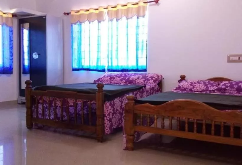 ペンション Nithin Homestay, 3 Bedrooms And 1 Living Room