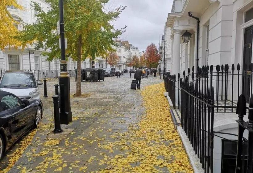 پانسیون Tanta Flat Near Victoria Station