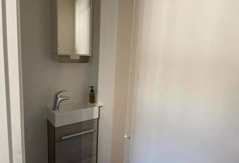 پانسیون The Nook