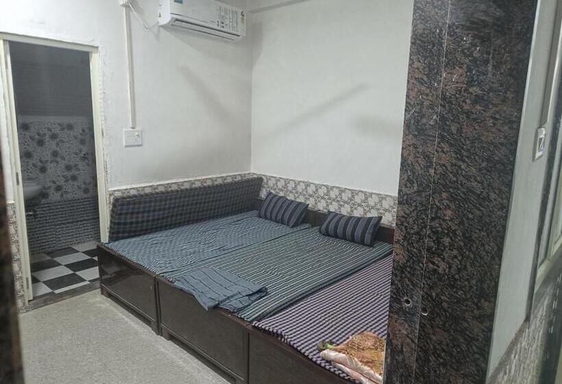 Panzió Yamuna Darshan