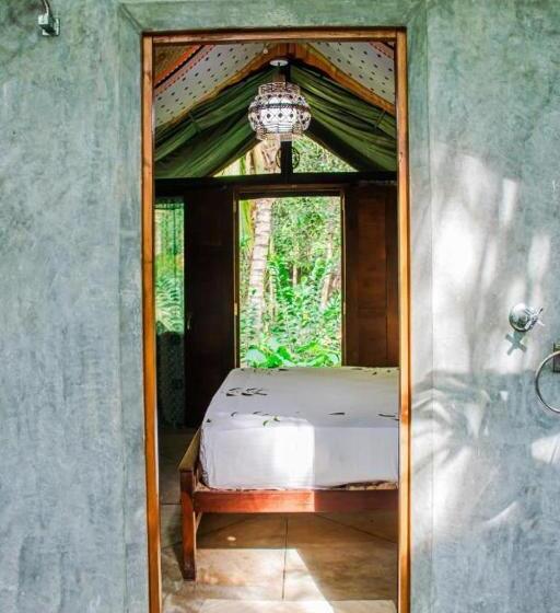 Resort Headspace Ahangama