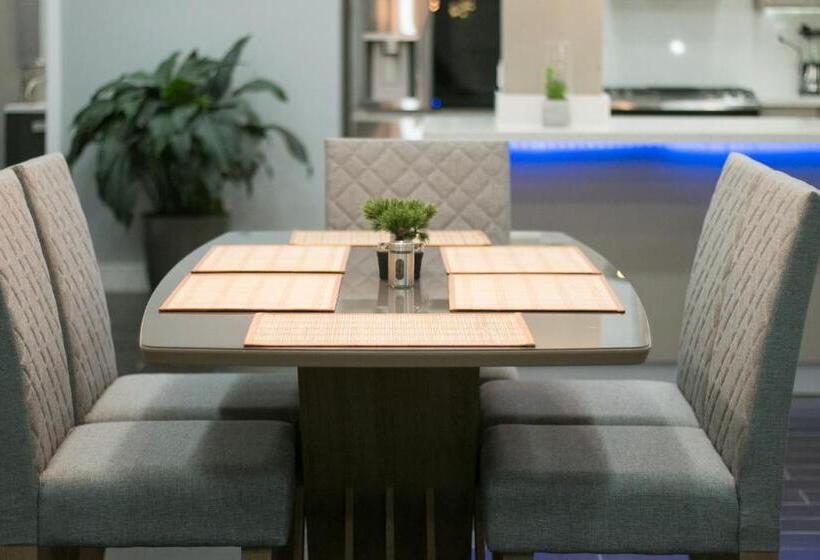 هاستل Hostal Real San Jose