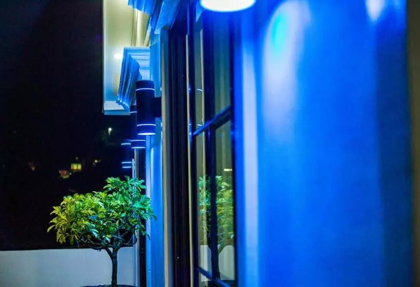ユースホステル Hostal Real San Jose