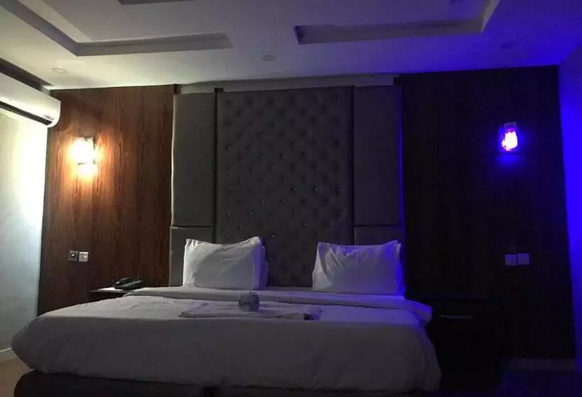 Bayview Mansion Hotel And Suites