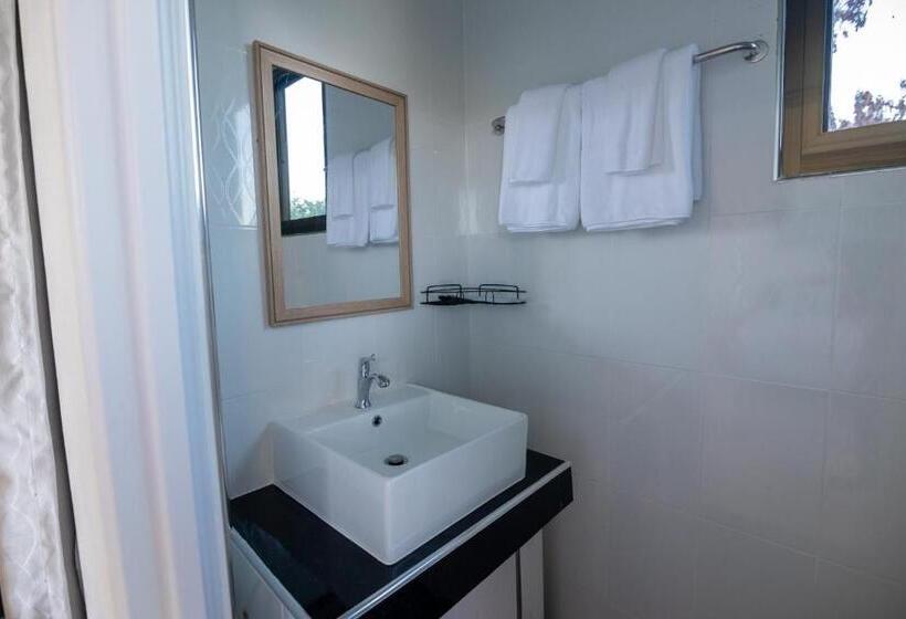 مبيت وإفطار Oasis Phamee