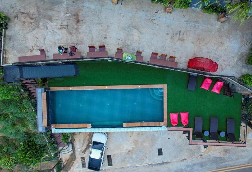 مبيت وإفطار Oasis Phamee