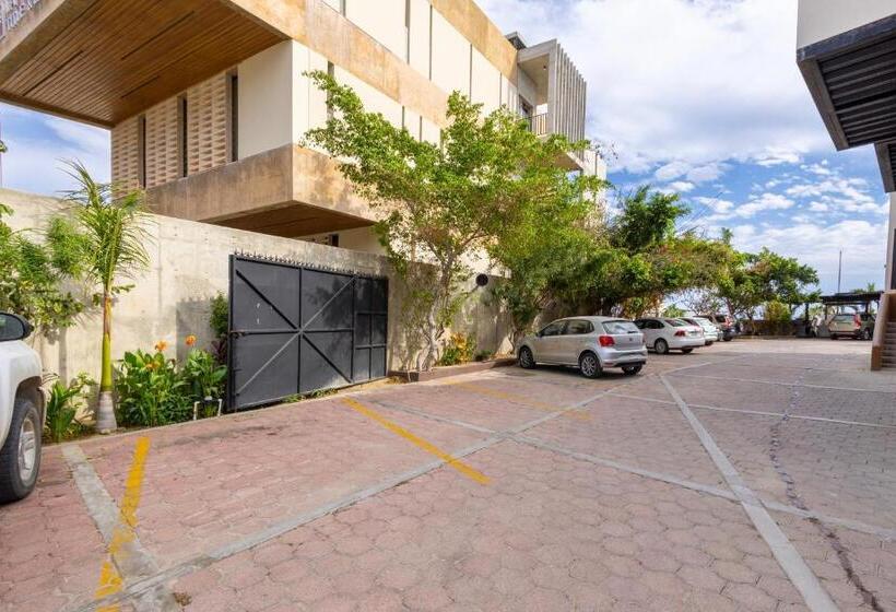 مبيت وإفطار Spacious Ocean View Apartment