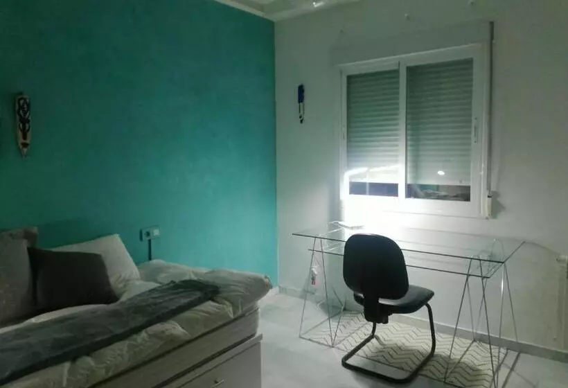 Comfortable Single Bluing Room B&b