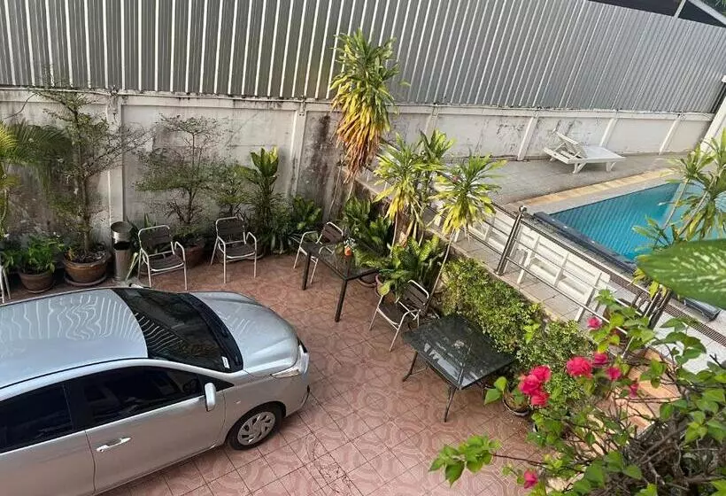 ホテル โรงแรม พรรณทวี