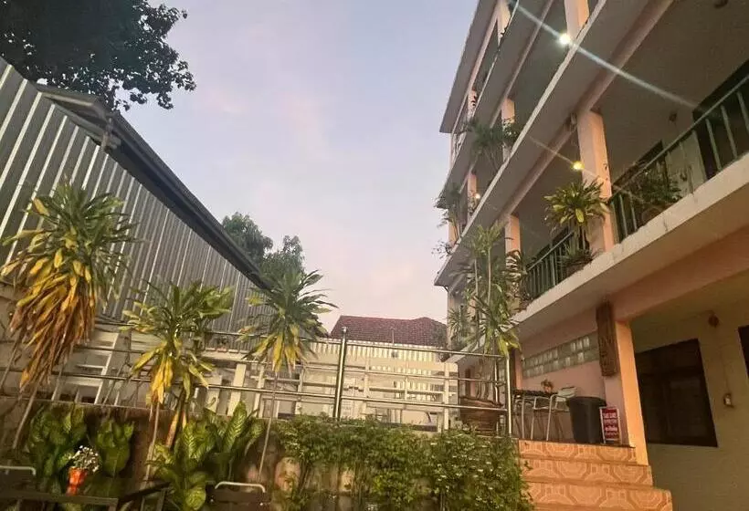 ホテル โรงแรม พรรณทวี