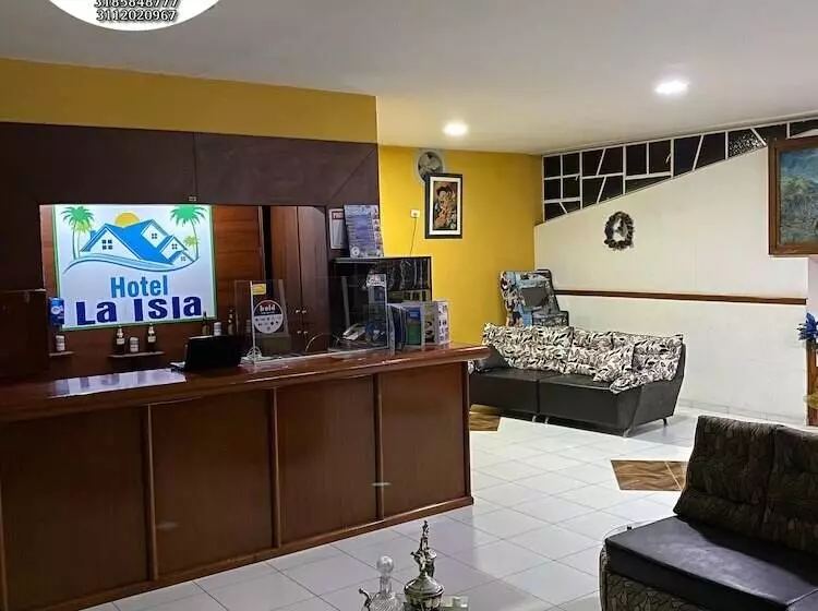 ホテル La Isla
