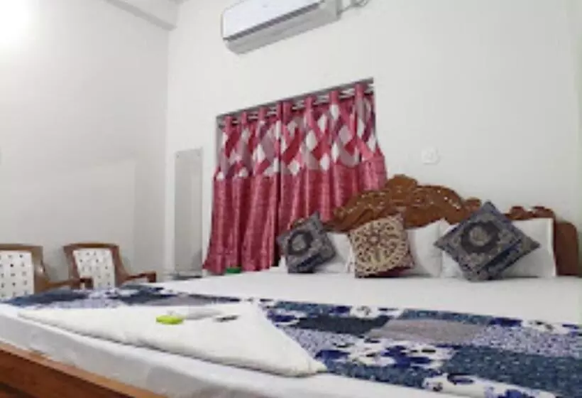 ホテル Neel Dipayan West Bengal