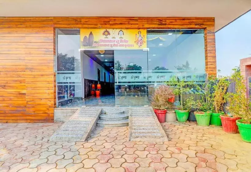 ホテル Oyo Priyakant Ju Palace