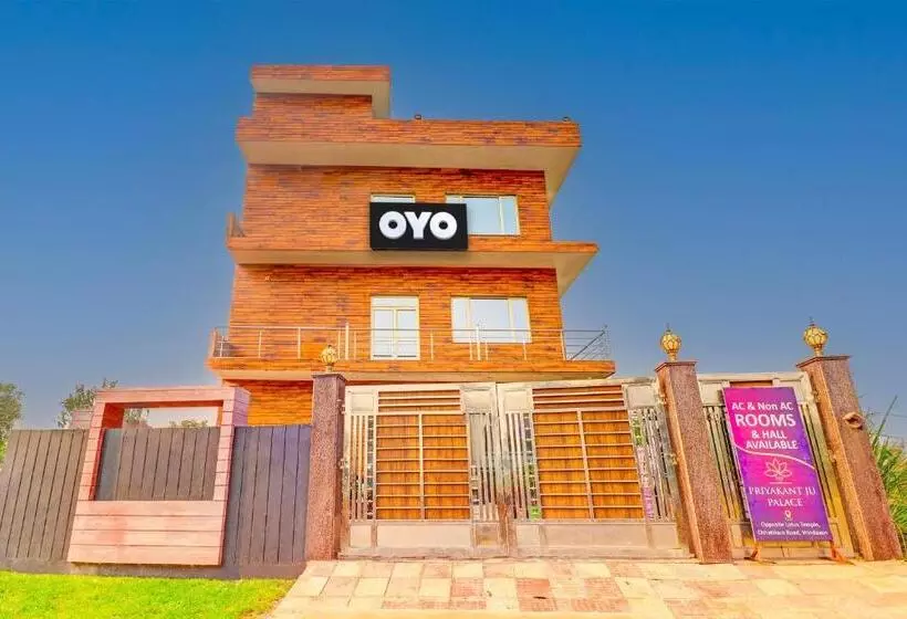 ホテル Oyo Priyakant Ju Palace
