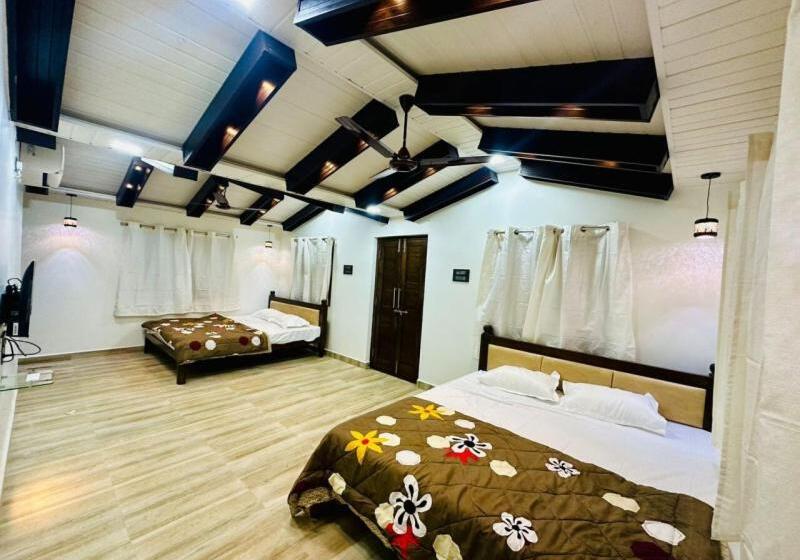 בית מלון כפרי Parshuram Wada Resort