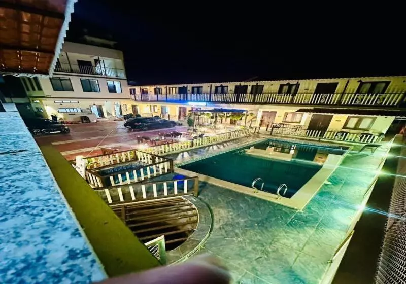 Hotelli Parshuram Wada Resort