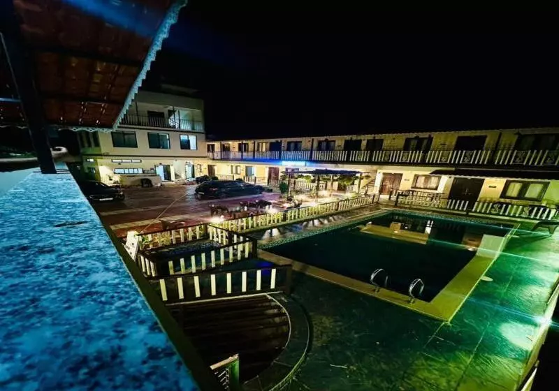 Hotelli Parshuram Wada Resort