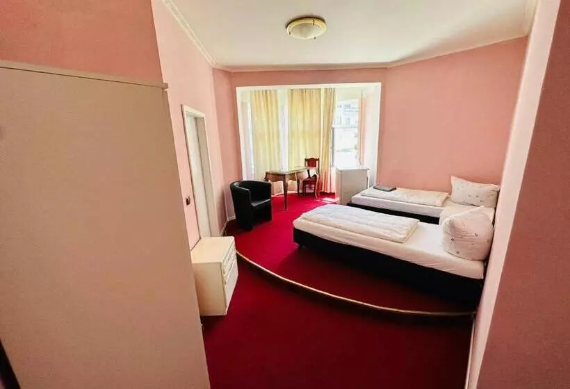 هتل Pension Augsburg Zentrum