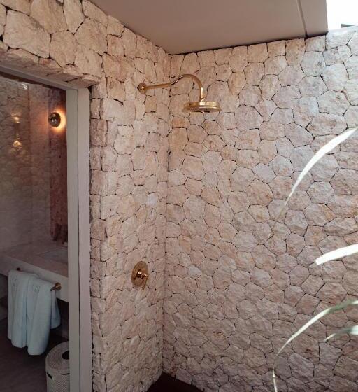 Отель Poco Poco Villas By Aayan