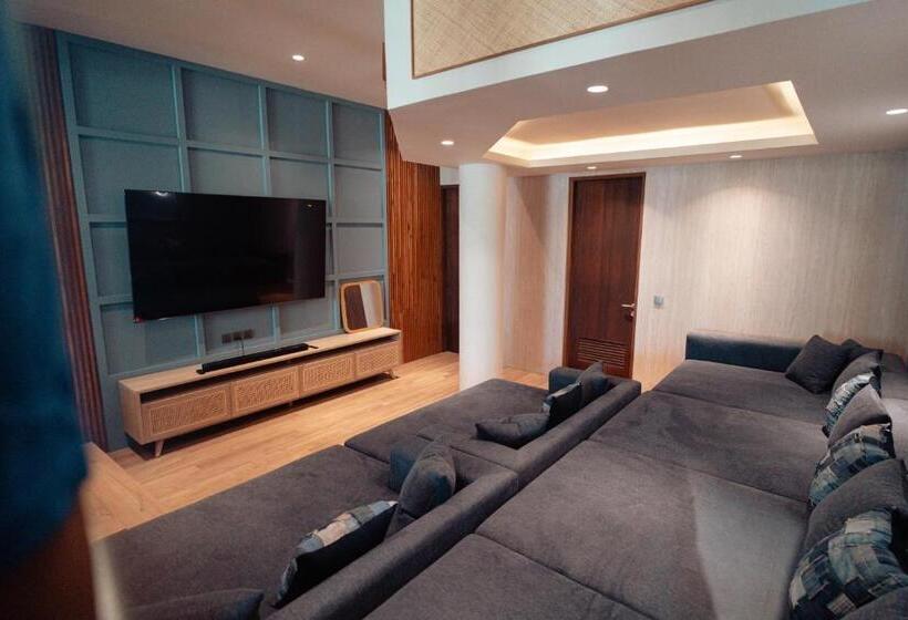 Отель Poco Poco Villas By Aayan