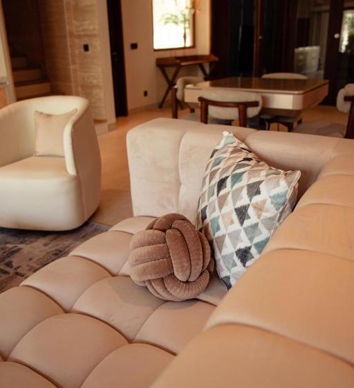 Отель Poco Poco Villas By Aayan