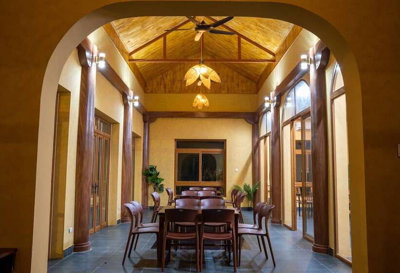 هتل Sky Bay Lodge