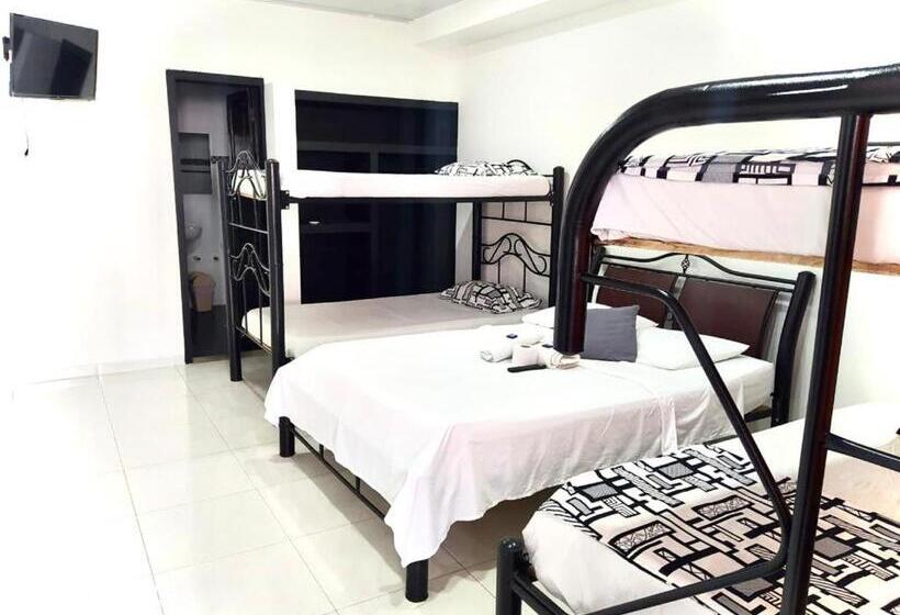 Szálloda Tradicional Villeta